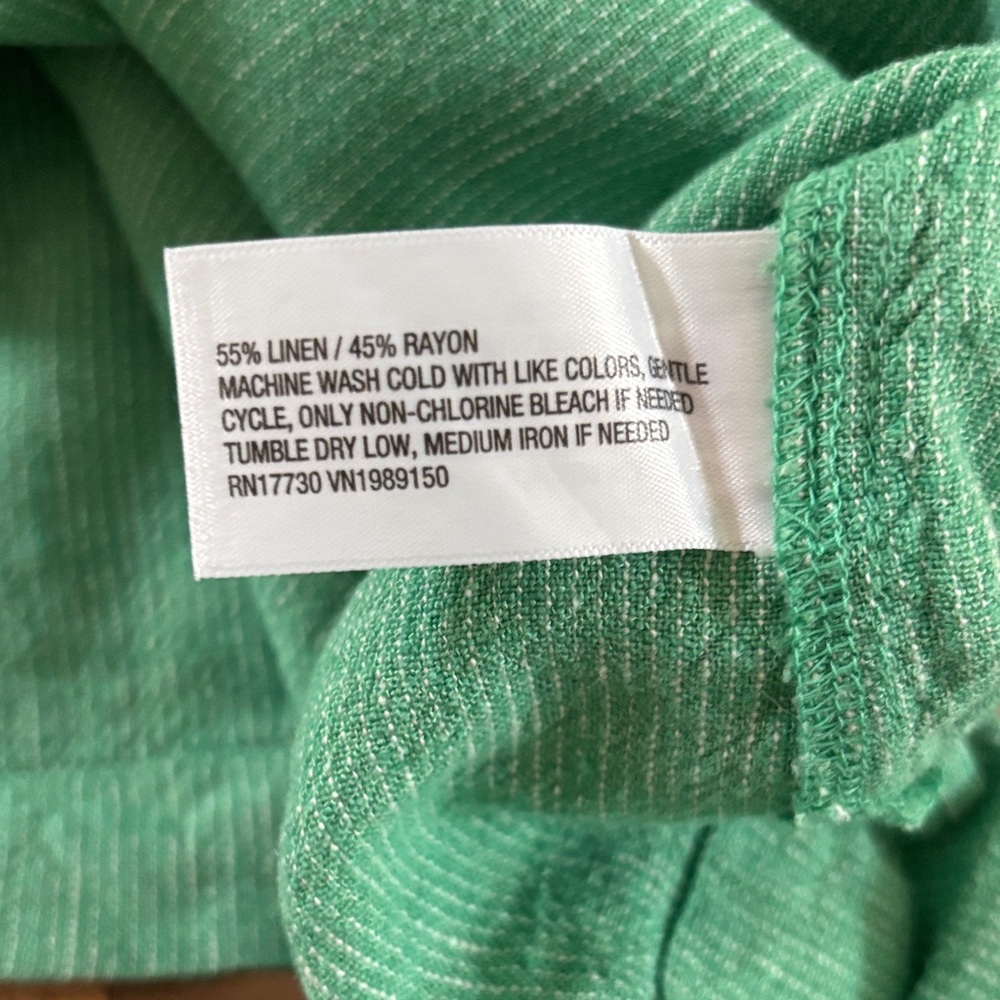 A New Day Green Sleeveless Top - Picture 7 of 7